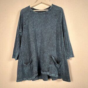Jess & Jane Women Mineral Washed Tunic Top Medium Blue Pockets 3/4 Sleeve Casual